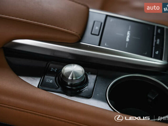 Белый Лексус РХ, объемом двигателя 3.46 л и пробегом 66 тыс. км за 50700 $, фото 34 на Automoto.ua