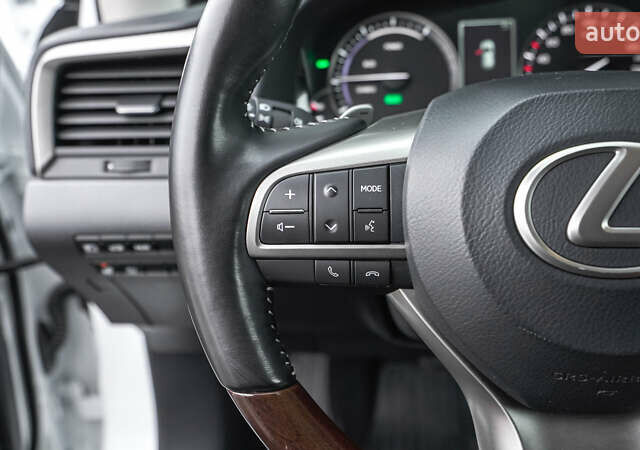 Белый Лексус РХ, объемом двигателя 3.5 л и пробегом 40 тыс. км за 60542 $, фото 22 на Automoto.ua