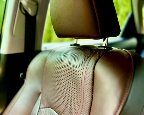 Белый Лексус РХ, объемом двигателя 3.46 л и пробегом 49 тыс. км за 57500 $, фото 56 на Automoto.ua