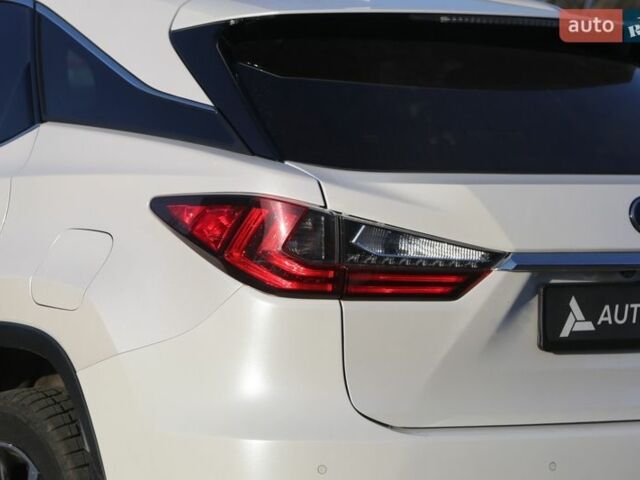 Белый Лексус РХ, объемом двигателя 3.46 л и пробегом 146 тыс. км за 53500 $, фото 7 на Automoto.ua