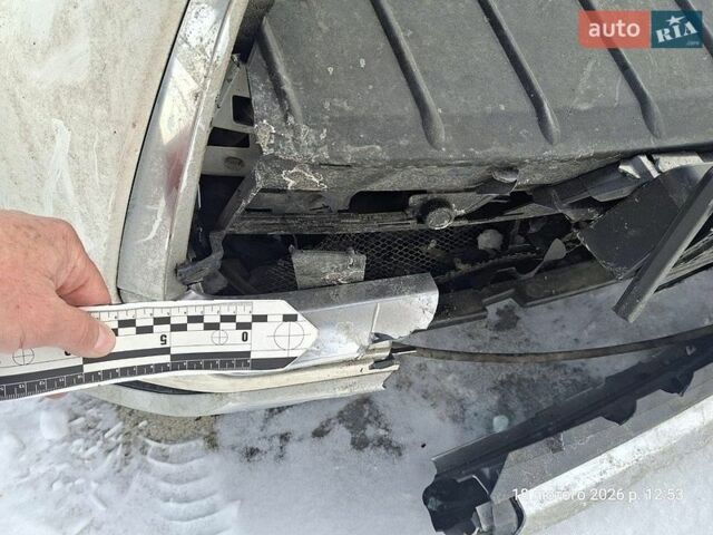 Белый Лексус РХ, объемом двигателя 2 л и пробегом 85 тыс. км за 24434 $, фото 10 на Automoto.ua