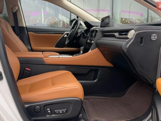 Білий Лексус РХ, об'ємом двигуна 2 л та пробігом 90 тис. км за 38845 $, фото 5 на Automoto.ua