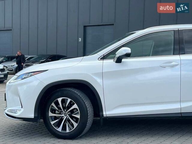 Лексус РХ 2021 в Львове на Automoto.ua Белый Лексус РХ, объемом двигателя 2 л и пробегом 104 тыс. км за 42290 $, фото 3 на Automoto.ua