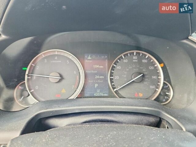 Белый Лексус РХ, объемом двигателя 3.46 л и пробегом 68 тыс. км за 12900 $, фото 10 на Automoto.ua