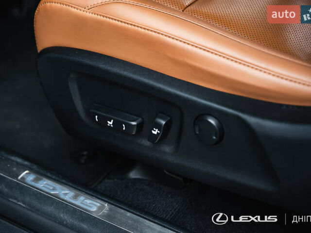 Белый Лексус РХ, объемом двигателя 3.46 л и пробегом 66 тыс. км за 50700 $, фото 22 на Automoto.ua