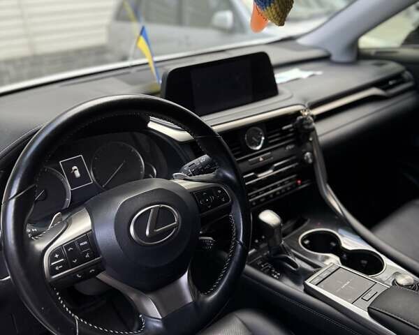 Білий Лексус РХ, об'ємом двигуна 2 л та пробігом 69 тис. км за 50000 $, фото 6 на Automoto.ua