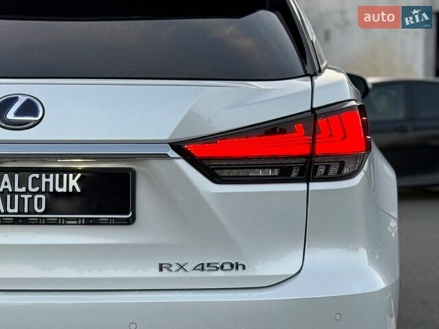 Белый Лексус РХ, объемом двигателя 3.46 л и пробегом 61 тыс. км за 57500 $, фото 12 на Automoto.ua