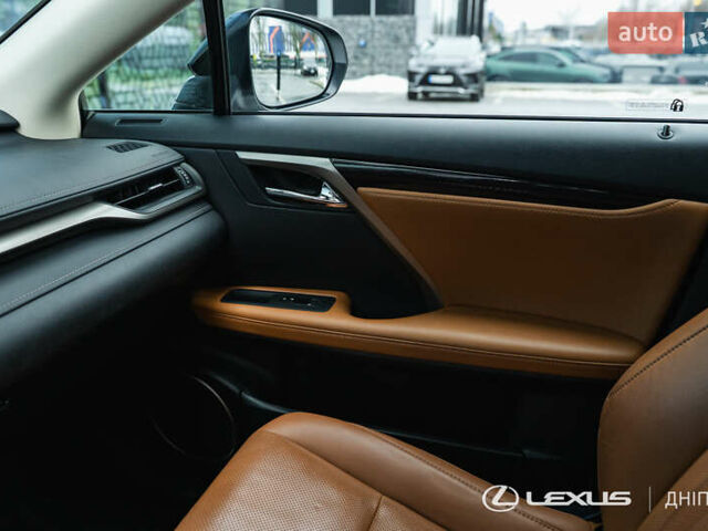 Белый Лексус РХ, объемом двигателя 3.46 л и пробегом 66 тыс. км за 50700 $, фото 32 на Automoto.ua