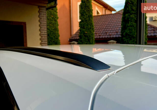 Белый Лексус РХ, объемом двигателя 3.46 л и пробегом 49 тыс. км за 57500 $, фото 15 на Automoto.ua