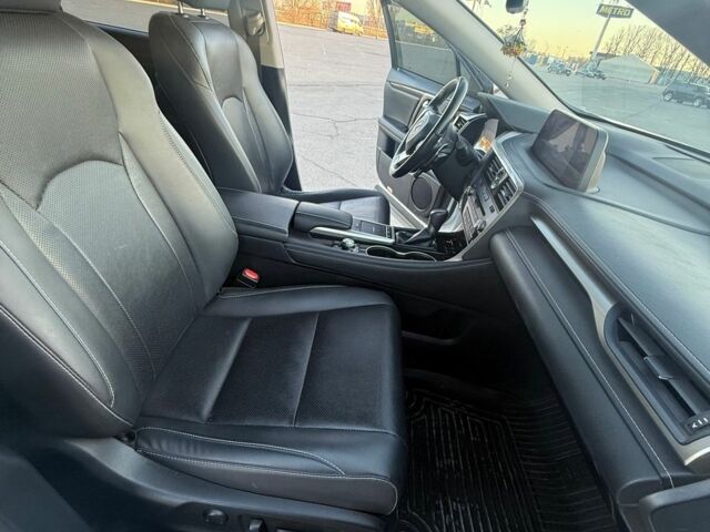 Белый Лексус РХ, объемом двигателя 2 л и пробегом 65 тыс. км за 49990 $, фото 10 на Automoto.ua