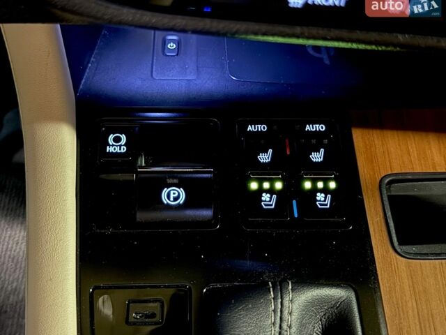 Білий Лексус РХ, об'ємом двигуна 3.5 л та пробігом 79 тис. км за 40500 $, фото 25 на Automoto.ua