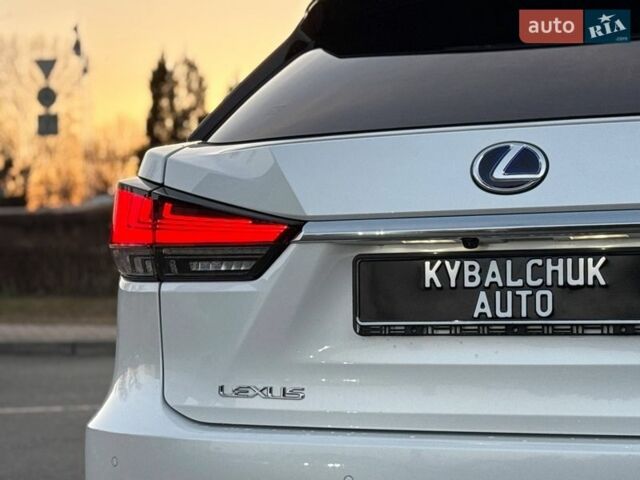 Белый Лексус РХ, объемом двигателя 3.46 л и пробегом 61 тыс. км за 57500 $, фото 13 на Automoto.ua