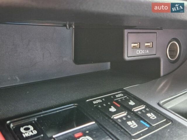 Белый Лексус РХ, объемом двигателя 3.46 л и пробегом 142 тыс. км за 52500 $, фото 87 на Automoto.ua