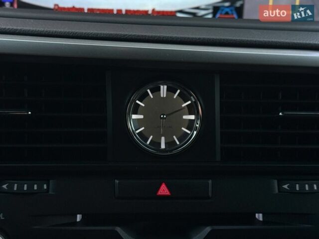 Белый Лексус РХ, объемом двигателя 3.46 л и пробегом 61 тыс. км за 57500 $, фото 43 на Automoto.ua