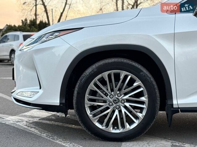 Белый Лексус РХ, объемом двигателя 3.46 л и пробегом 61 тыс. км за 57500 $, фото 8 на Automoto.ua