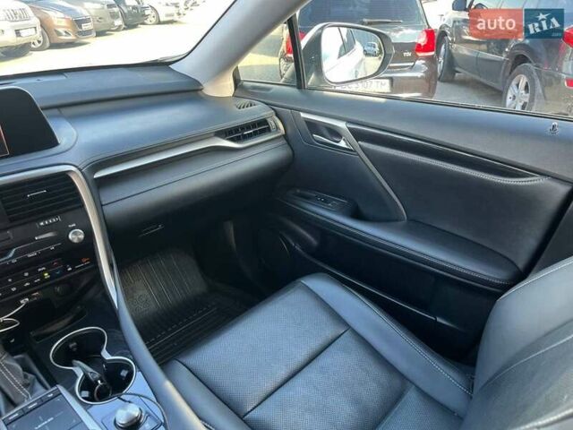 Лексус РХ 2021 в Львове на Automoto.ua Белый Лексус РХ, объемом двигателя 2 л и пробегом 104 тыс. км за 42290 $, фото 25 на Automoto.ua