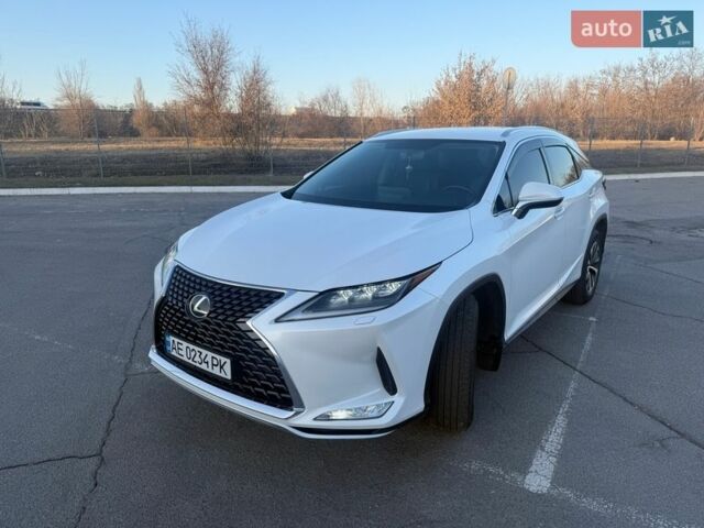 Белый Лексус РХ, объемом двигателя 2 л и пробегом 65 тыс. км за 49990 $, фото 1 на Automoto.ua