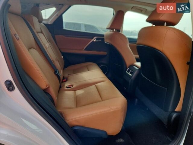 Белый Лексус РХ, объемом двигателя 3.46 л и пробегом 68 тыс. км за 12900 $, фото 8 на Automoto.ua