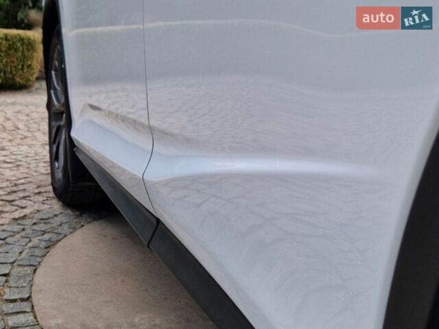 Белый Лексус РХ, объемом двигателя 3.46 л и пробегом 142 тыс. км за 52500 $, фото 27 на Automoto.ua