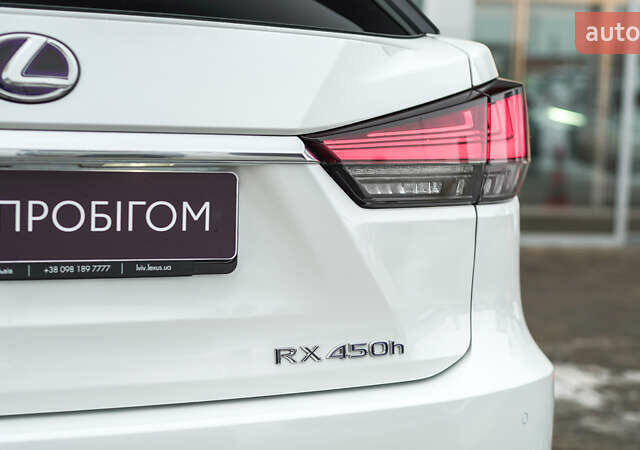 Белый Лексус РХ, объемом двигателя 3.5 л и пробегом 40 тыс. км за 60542 $, фото 12 на Automoto.ua