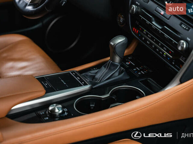 Белый Лексус РХ, объемом двигателя 3.46 л и пробегом 66 тыс. км за 50700 $, фото 23 на Automoto.ua