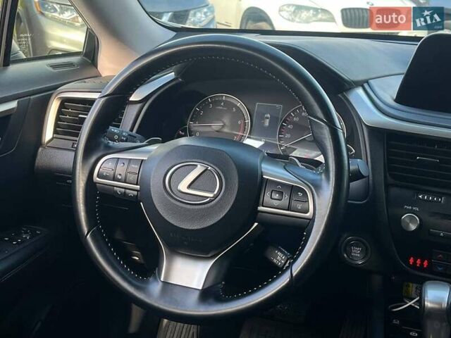 Лексус РХ 2021 в Львове на Automoto.ua Белый Лексус РХ, объемом двигателя 2 л и пробегом 104 тыс. км за 42290 $, фото 27 на Automoto.ua