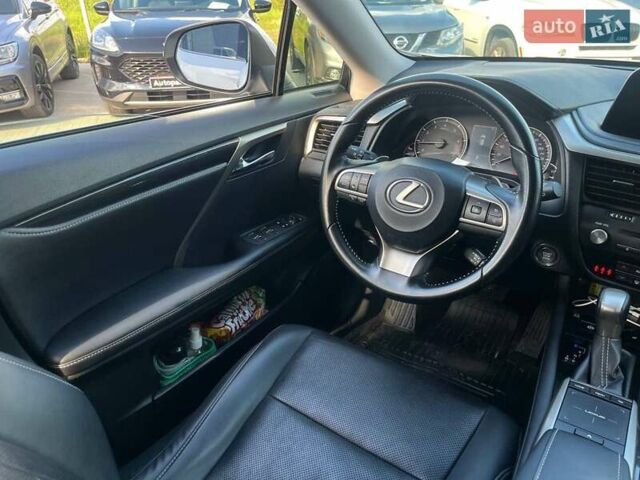 Лексус РХ 2021 в Львове на Automoto.ua Белый Лексус РХ, объемом двигателя 2 л и пробегом 104 тыс. км за 42290 $, фото 26 на Automoto.ua