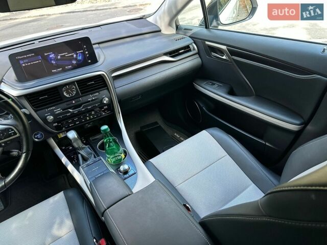 Білий Лексус РХ, об'ємом двигуна 3.5 л та пробігом 62 тис. км за 54500 $, фото 54 на Automoto.ua