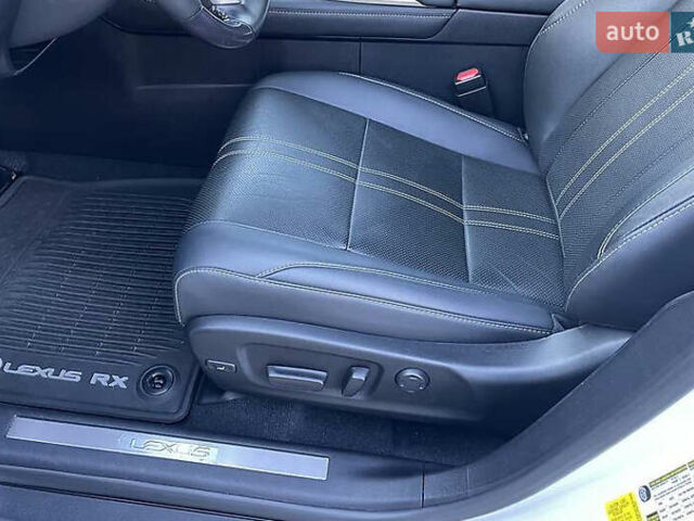 Білий Лексус РХ, об'ємом двигуна 3.5 л та пробігом 53 тис. км за 53300 $, фото 10 на Automoto.ua