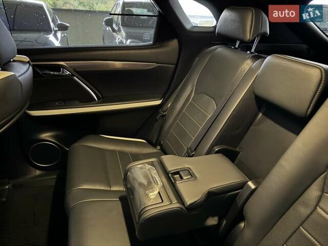 Лексус РХ 2021 в Киеве на Automoto.ua Белый Лексус РХ, объемом двигателя 3.46 л и пробегом 32 тыс. км за 56000 $, фото 22 на Automoto.ua