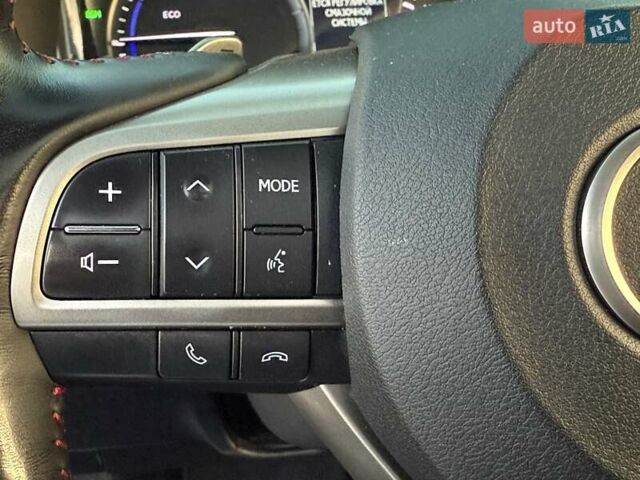 Білий Лексус РХ, об'ємом двигуна 3.5 л та пробігом 125 тис. км за 51800 $, фото 57 на Automoto.ua