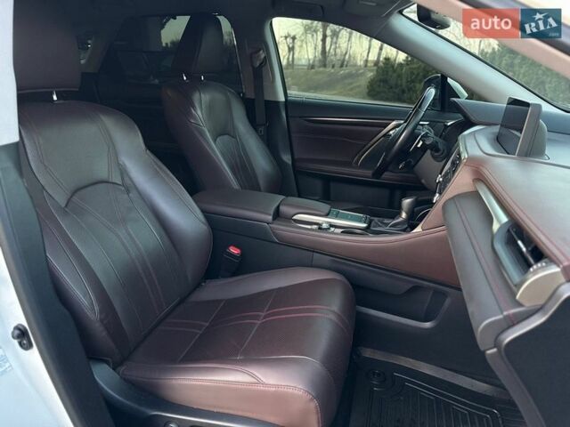 Белый Лексус РХ, объемом двигателя 3.46 л и пробегом 61 тыс. км за 57500 $, фото 20 на Automoto.ua