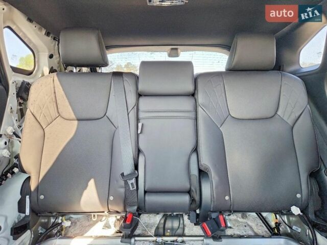 Білий Лексус РХ, об'ємом двигуна 2.5 л та пробігом 1 тис. км за 45000 $, фото 9 на Automoto.ua