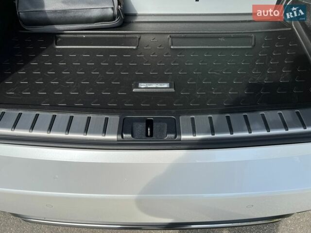 Белый Лексус РХ, объемом двигателя 2 л и пробегом 31 тыс. км за 53900 $, фото 32 на Automoto.ua