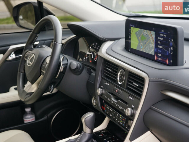 Білий Лексус РХ, об'ємом двигуна 3.46 л та пробігом 12 тис. км за 69900 $, фото 31 на Automoto.ua