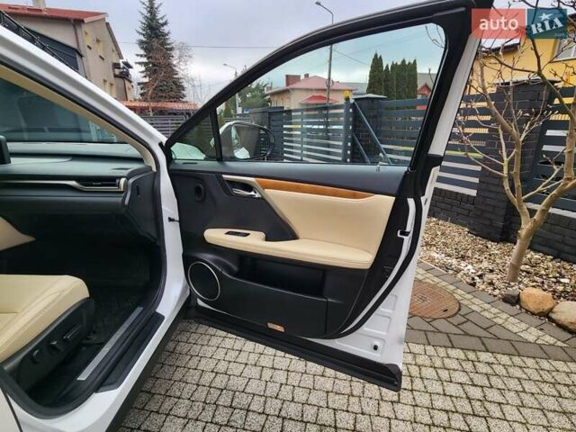 Белый Лексус РХ, объемом двигателя 3.46 л и пробегом 12 тыс. км за 46299 $, фото 8 на Automoto.ua