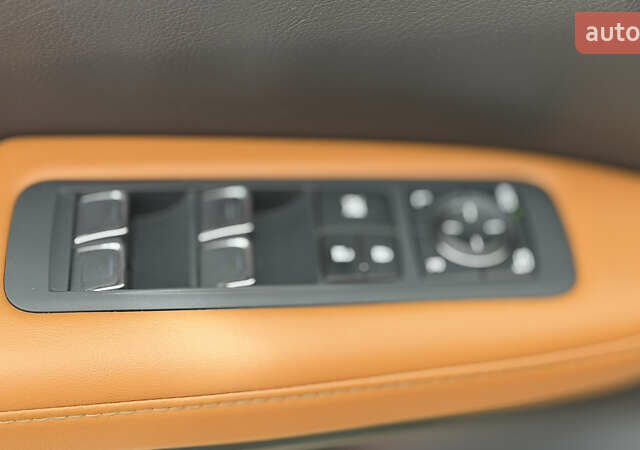 Білий Лексус РХ, об'ємом двигуна 3.46 л та пробігом 42 тис. км за 56000 $, фото 21 на Automoto.ua