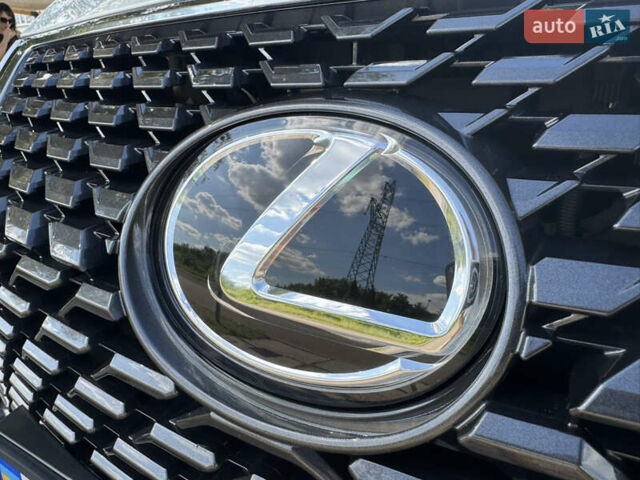 Белый Лексус РХ, объемом двигателя 3.46 л и пробегом 30 тыс. км за 58000 $, фото 9 на Automoto.ua