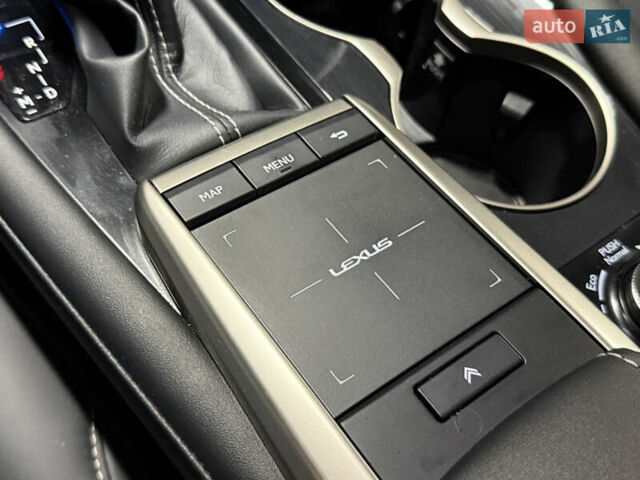 Белый Лексус РХ, объемом двигателя 3.46 л и пробегом 28 тыс. км за 53900 $, фото 30 на Automoto.ua