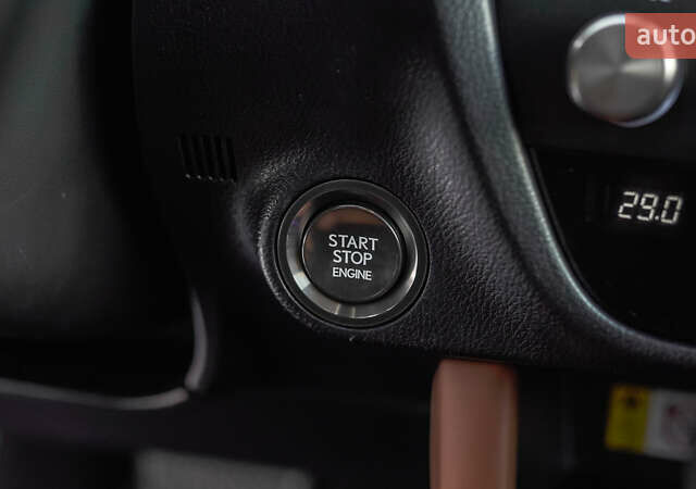 Білий Лексус РХ, об'ємом двигуна 2 л та пробігом 33 тис. км за 48299 $, фото 31 на Automoto.ua