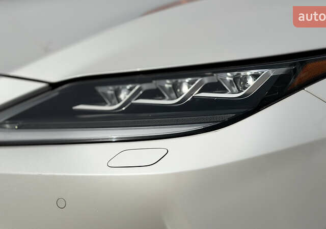 Білий Лексус РХ, об'ємом двигуна 3.46 л та пробігом 42 тис. км за 56000 $, фото 15 на Automoto.ua