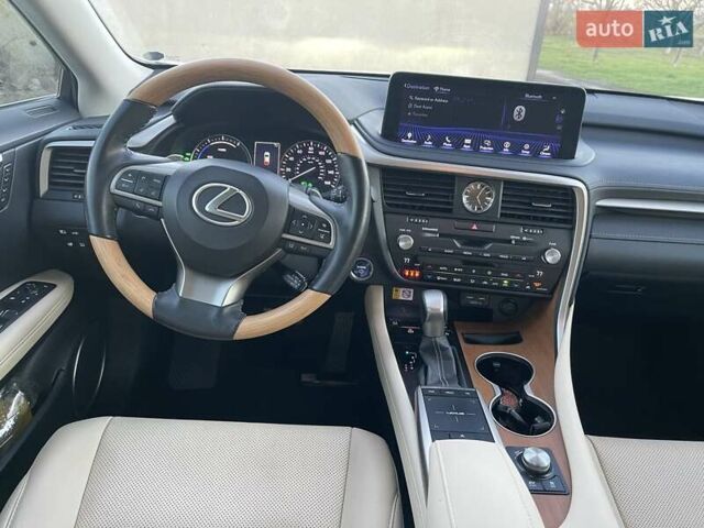 Белый Лексус РХ, объемом двигателя 3.5 л и пробегом 28 тыс. км за 56000 $, фото 26 на Automoto.ua