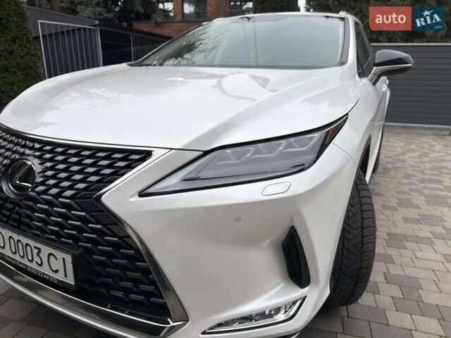 Белый Лексус РХ, объемом двигателя 2 л и пробегом 5 тыс. км за 52500 $, фото 1 на Automoto.ua