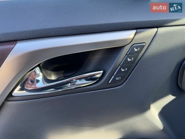 Білий Лексус РХ, об'ємом двигуна 3.5 л та пробігом 41 тис. км за 46500 $, фото 21 на Automoto.ua