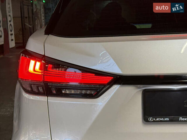 Белый Лексус РХ, объемом двигателя 3.46 л и пробегом 28 тыс. км за 53900 $, фото 21 на Automoto.ua