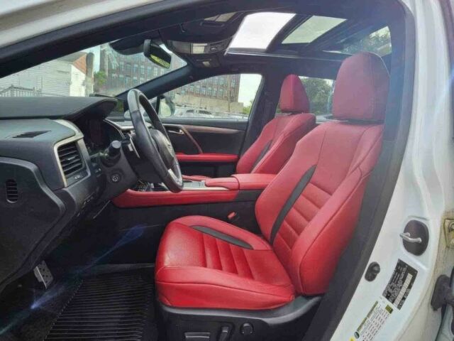 Белый Лексус РХ, объемом двигателя 3.5 л и пробегом 18 тыс. км за 39000 $, фото 5 на Automoto.ua