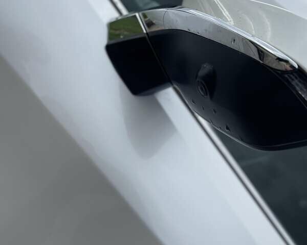 Белый Лексус РХ, объемом двигателя 3.5 л и пробегом 28 тыс. км за 56000 $, фото 46 на Automoto.ua