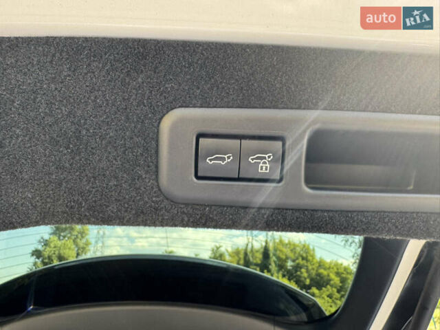 Белый Лексус РХ, объемом двигателя 3.46 л и пробегом 30 тыс. км за 58000 $, фото 28 на Automoto.ua