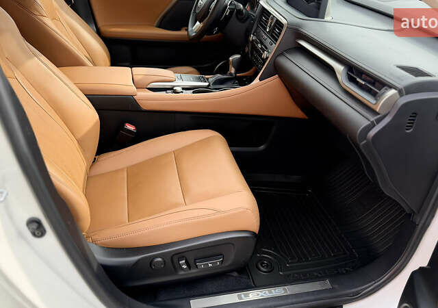 Білий Лексус РХ, об'ємом двигуна 3.46 л та пробігом 42 тис. км за 56000 $, фото 33 на Automoto.ua