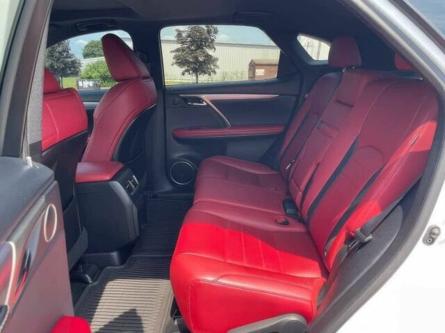 Белый Лексус РХ, объемом двигателя 3.5 л и пробегом 16 тыс. км за 18000 $, фото 8 на Automoto.ua